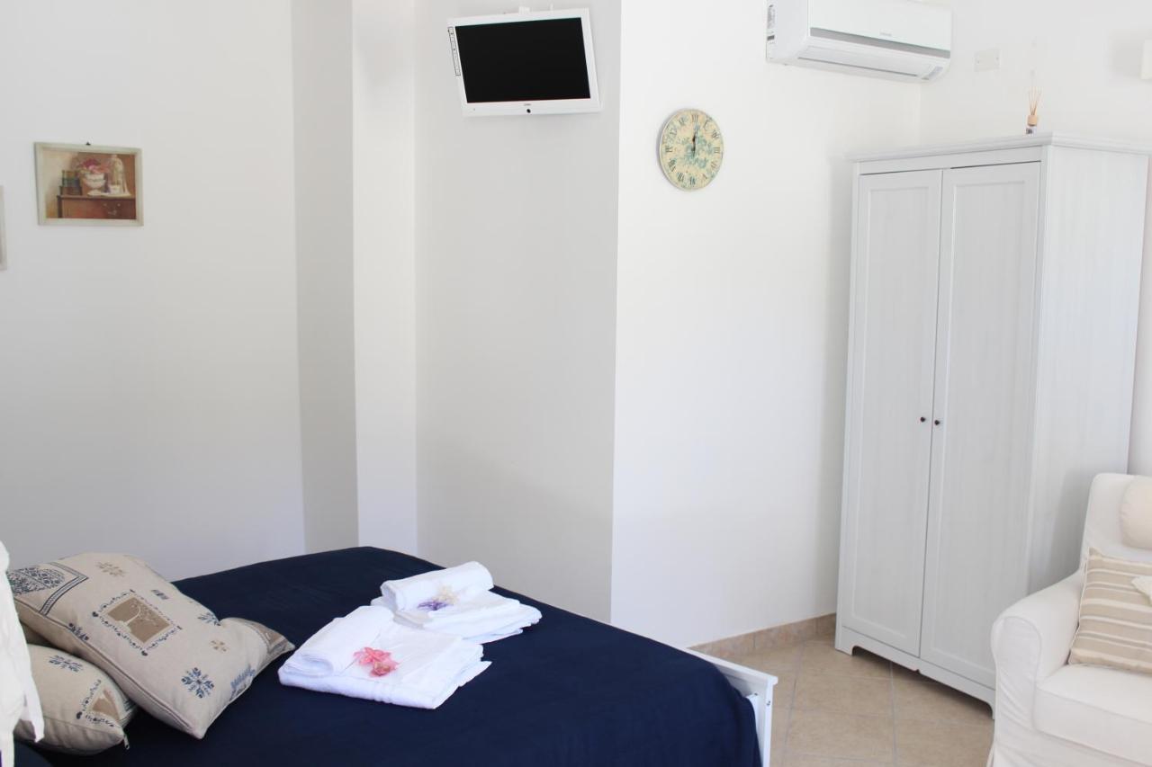 Book And Bed Bed & Breakfast Maglie Ngoại thất bức ảnh